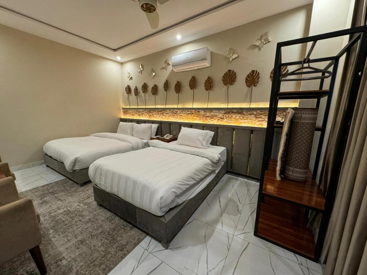 Shelton Boulevard Hotel Lahore Exteriér fotografie