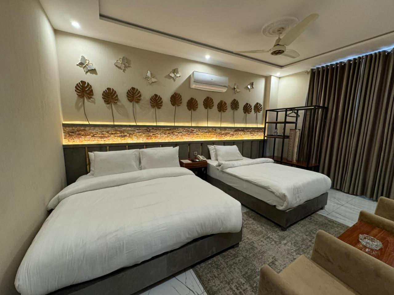 Shelton Boulevard Hotel Lahore Exteriér fotografie