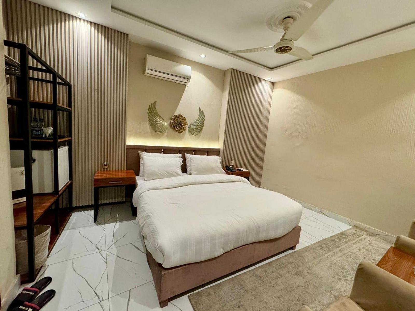 Shelton Boulevard Hotel Lahore Exteriér fotografie